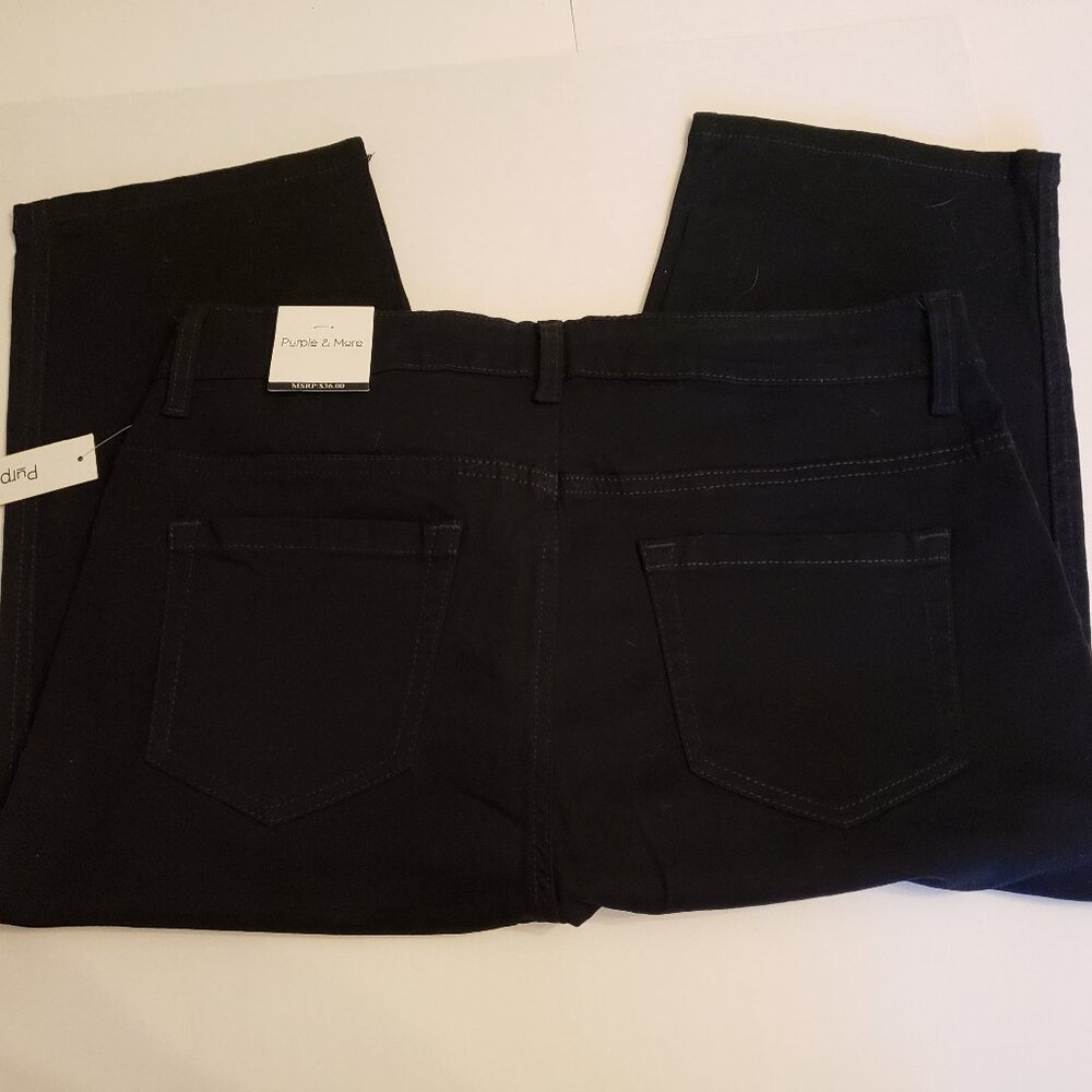 NWT Purple and More Capris Size 10 Solid Black Heavyweight Cotton  & Spandex  B3
